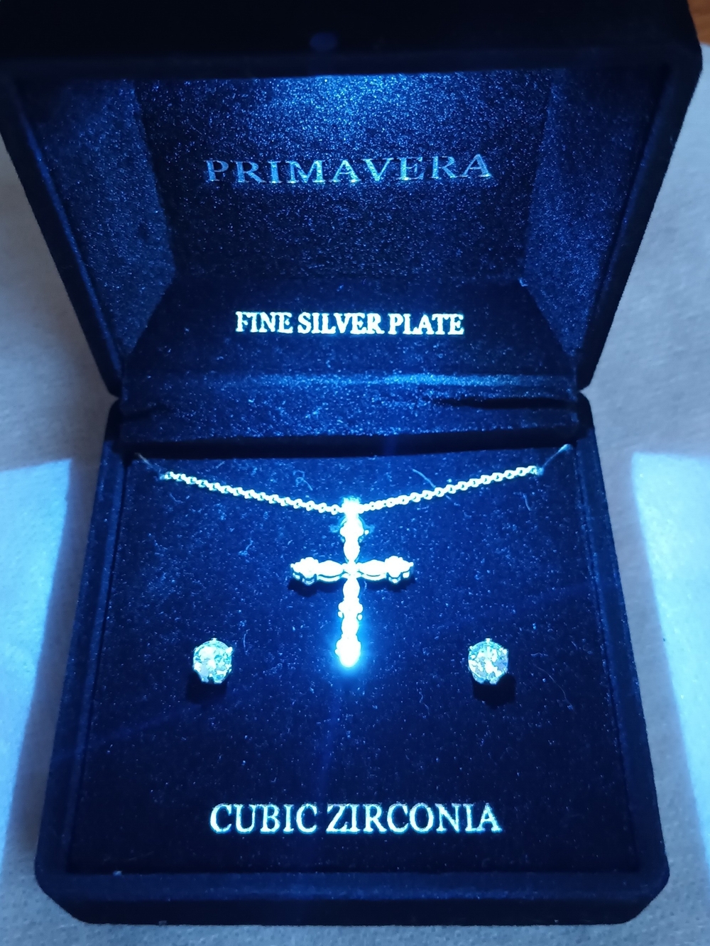 PRIMAVERA FINE SILVER PLATE NECKLACE & STUDS BOXED SET